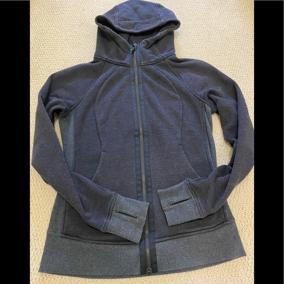 Lululemon Full Zip Hoodie Women’s Size 8 - Picture 7 of 7